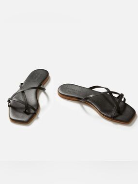 Everlane Black Strappy Sandals
